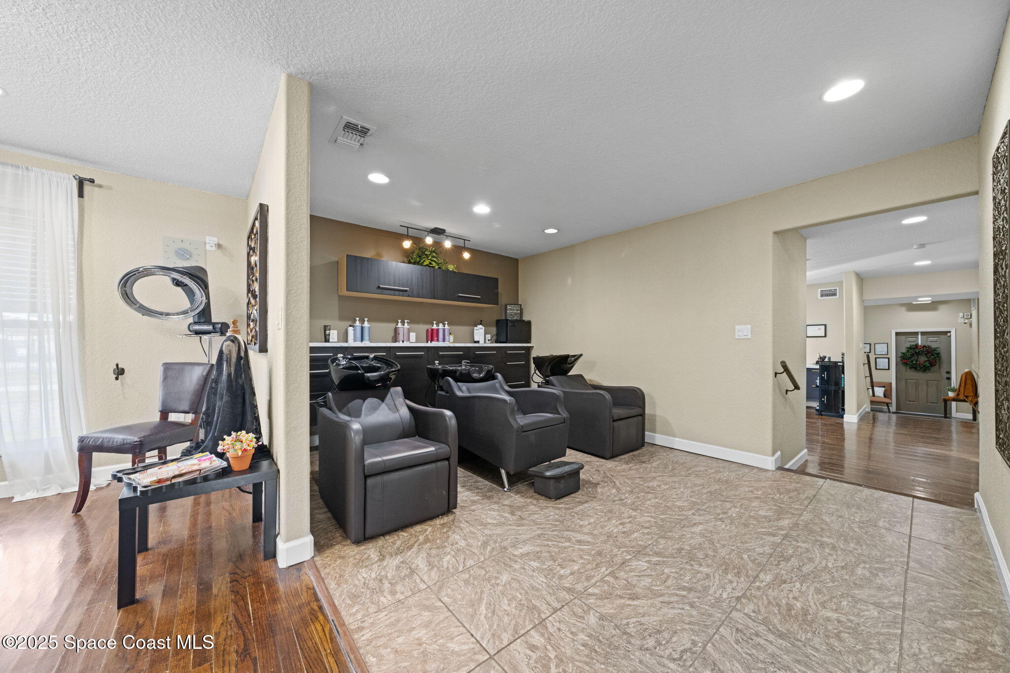 290 Parnell Street Merritt Island, FL 32953 - Photo 25 of 48 a room with furniture