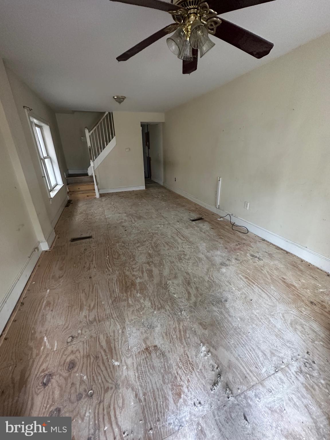 813 Ridge Street Easton, PA 18042 - Photo 2 of 9 Gallery Image 2