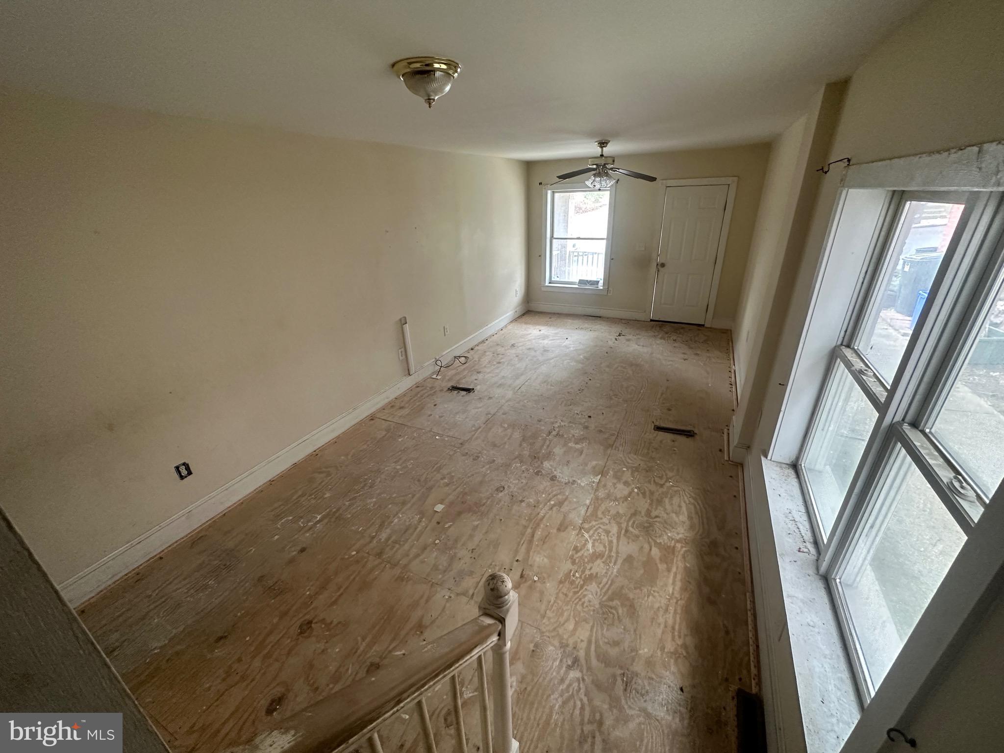 813 Ridge Street Easton, PA 18042 - Photo 4 of 9 Gallery Image 4
