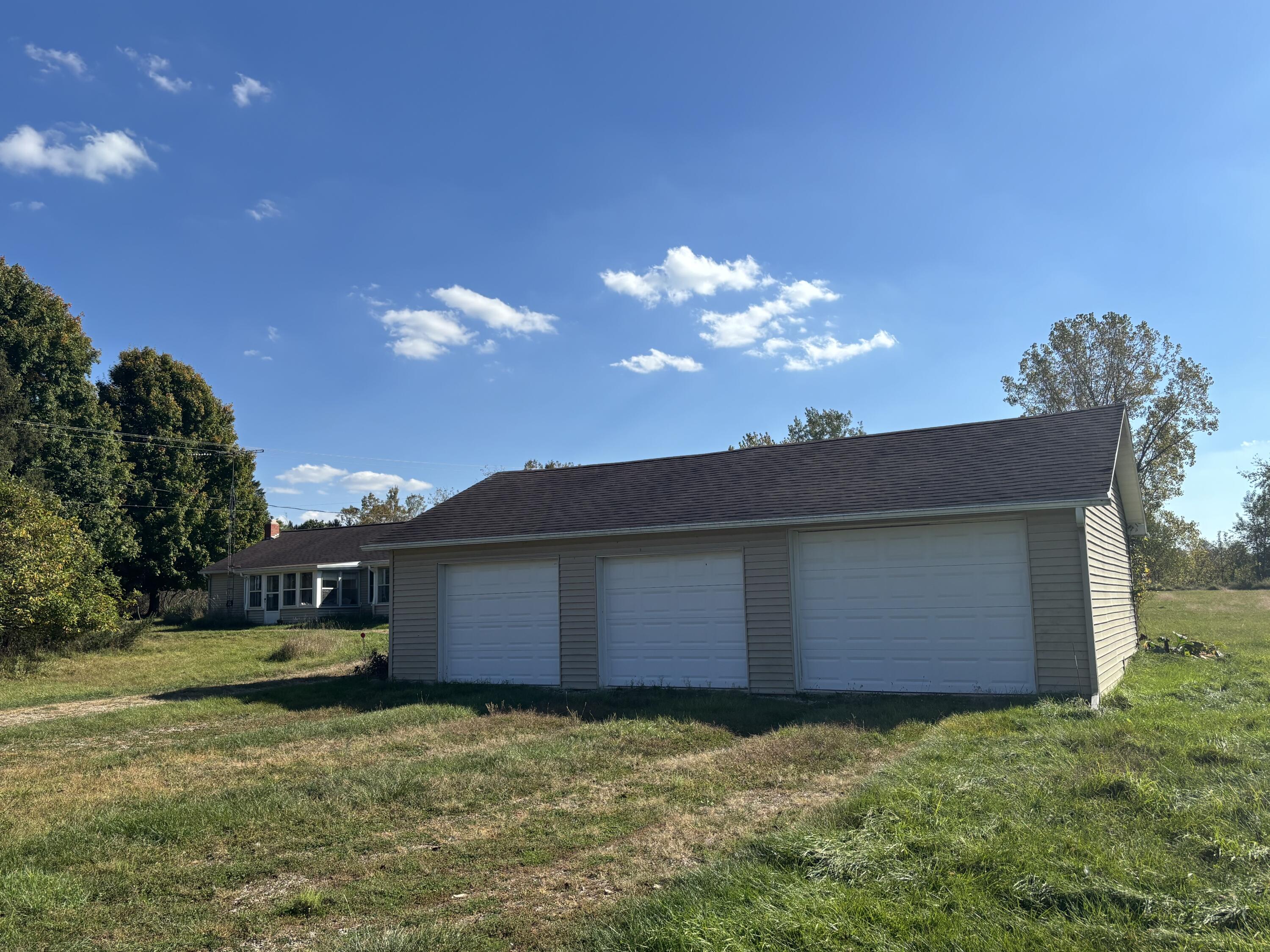 8220 Grossman Road Manchester, MI 48158 - Photo 3 of 21 IMG_0277