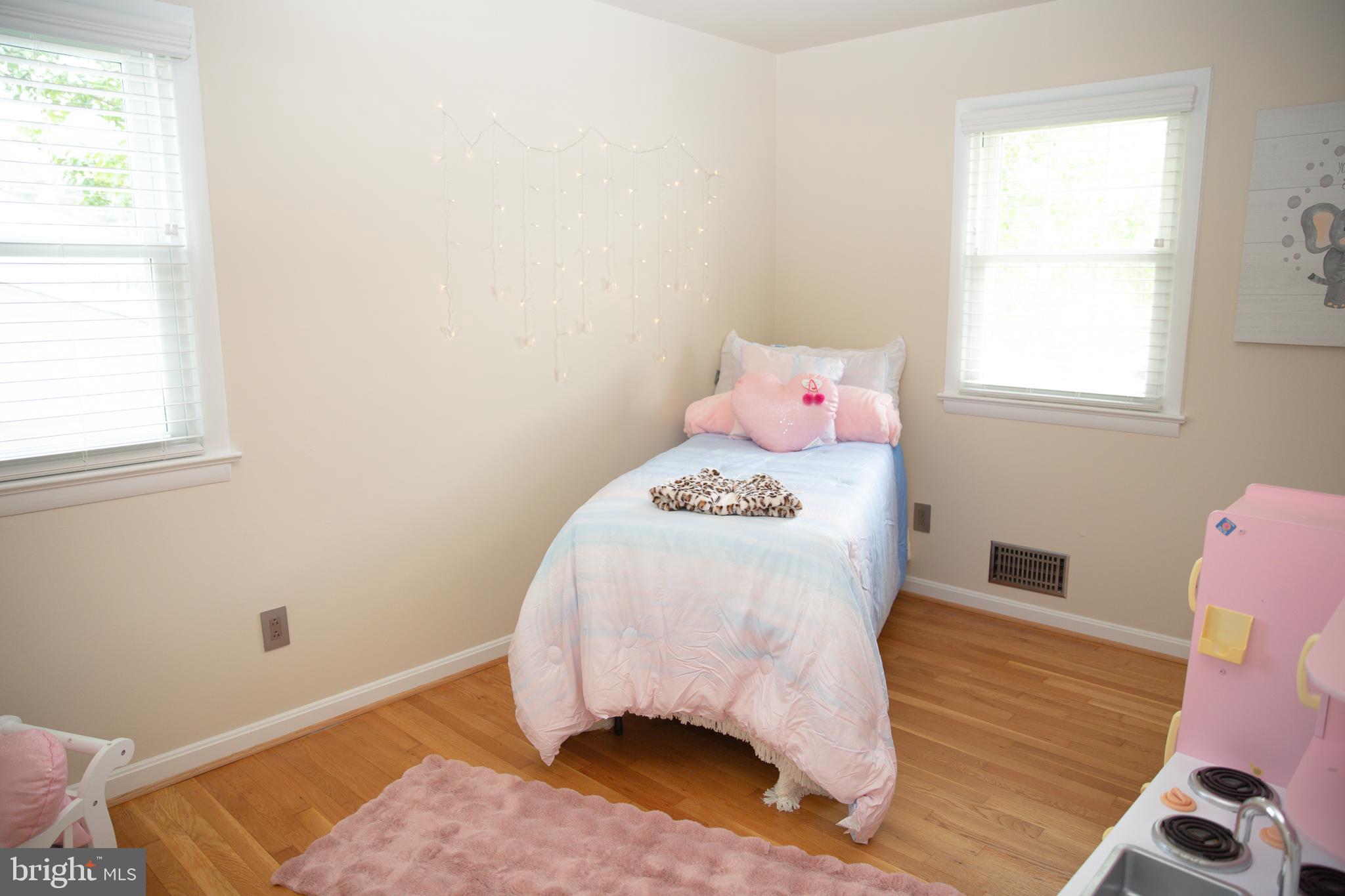 7110 Good Luck Road Hyattsville, MD 20784 - Photo 18 of 46 Bedroom2