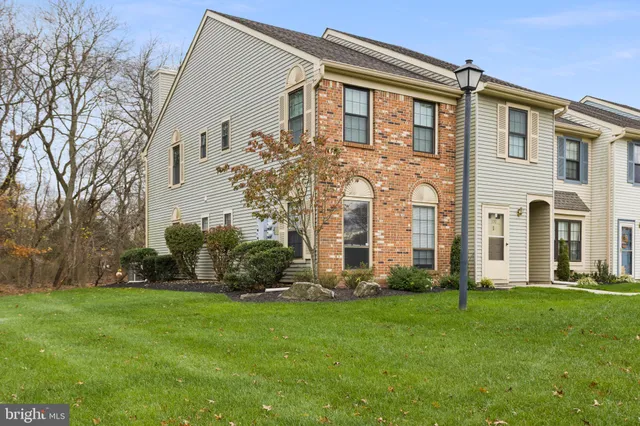 $375,000 | 139 Wyndham Place, Robbinsville, NJ 08691