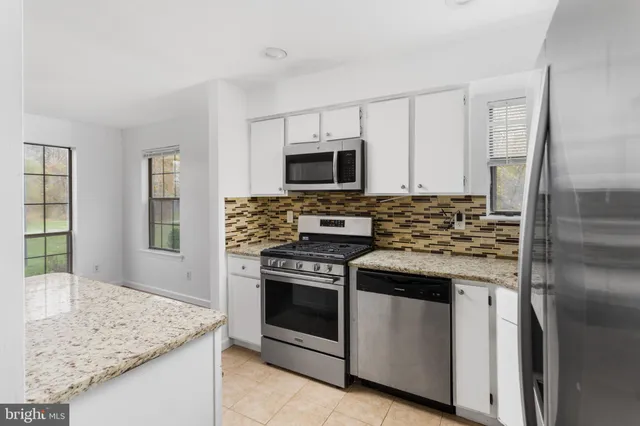 $375,000 | 139 Wyndham Place, Robbinsville, NJ 08691