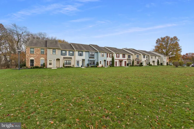 $375,000 | 139 Wyndham Place, Robbinsville, NJ 08691