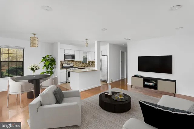 $375,000 | 139 Wyndham Place, Robbinsville, NJ 08691