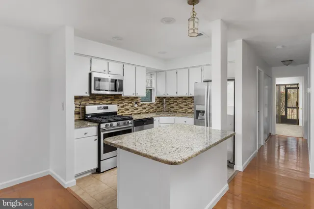 $375,000 | 139 Wyndham Place, Robbinsville, NJ 08691