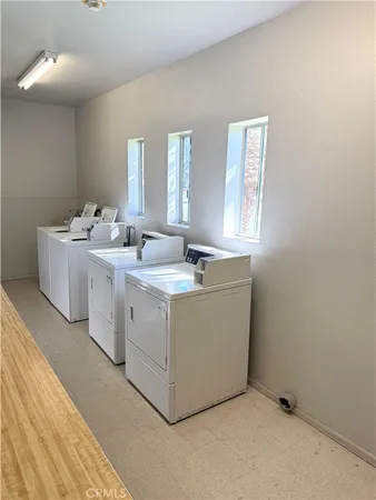 $1,795 | 4307 West 142nd Street, Unit 12, Hawthorne, CA 90250