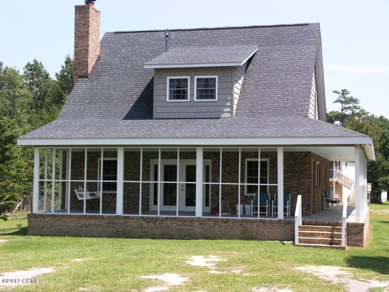 258 Crows Nest Road Beaufort, NC 28516 - Photo 1 of 14 Front of home
