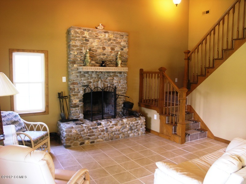 258 Crows Nest Road Beaufort, NC 28516 - Photo 2 of 14 Greatroom