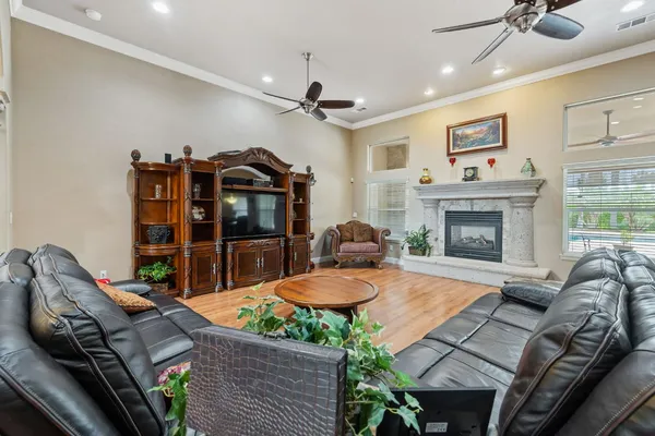 $1,350,000 | 1928 South Shirk Road, Visalia, CA 93277