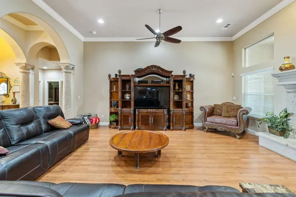 $1,350,000 | 1928 South Shirk Road, Visalia, CA 93277