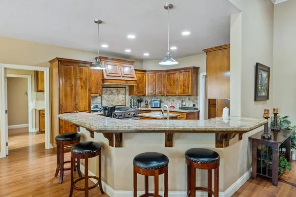 $1,350,000 | 1928 South Shirk Road, Visalia, CA 93277