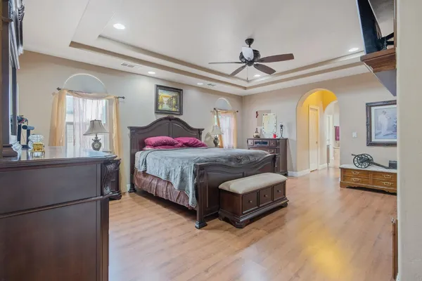 $1,350,000 | 1928 South Shirk Road, Visalia, CA 93277