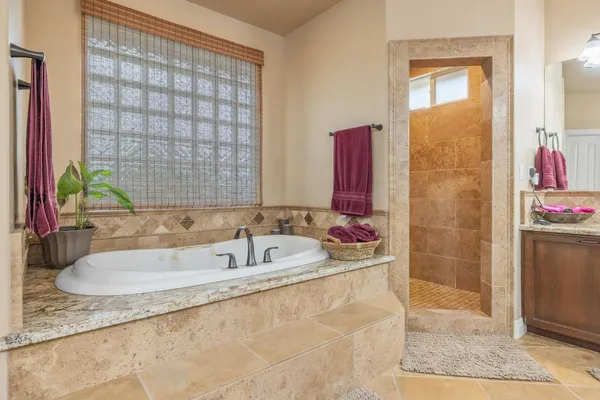 $1,350,000 | 1928 South Shirk Road, Visalia, CA 93277