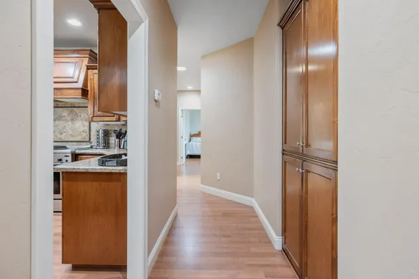 $1,350,000 | 1928 South Shirk Road, Visalia, CA 93277