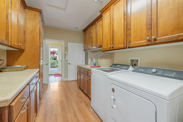 $1,350,000 | 1928 South Shirk Road, Visalia, CA 93277