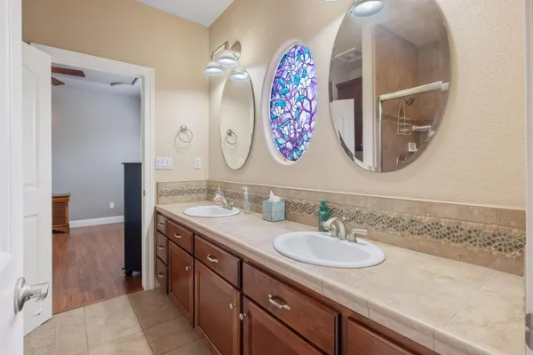 $1,350,000 | 1928 South Shirk Road, Visalia, CA 93277
