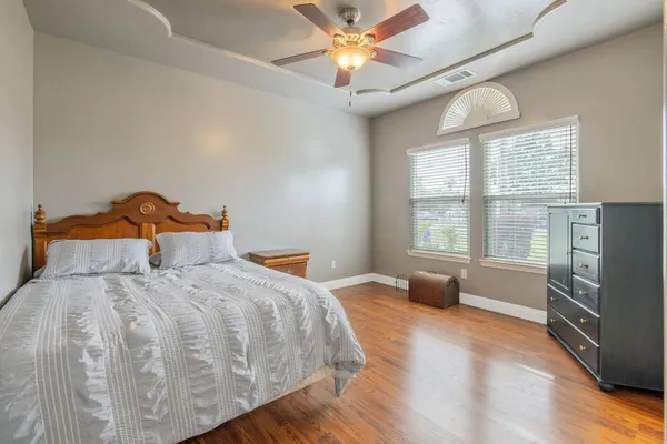 $1,350,000 | 1928 South Shirk Road, Visalia, CA 93277