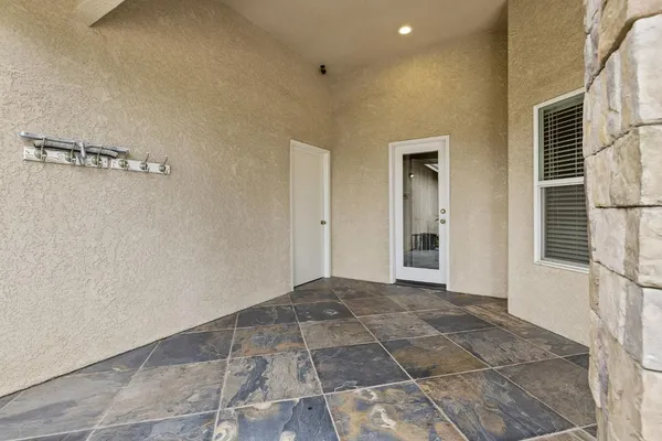$1,350,000 | 1928 South Shirk Road, Visalia, CA 93277