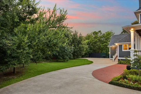 $3,675,000 | 7818 Bellewood Drive, Houston, TX 77055