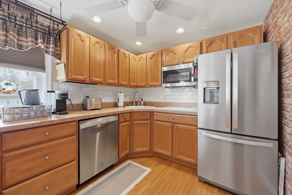 37 Warrenton Road Haverhill, MA 01832 - Photo 15 of 33