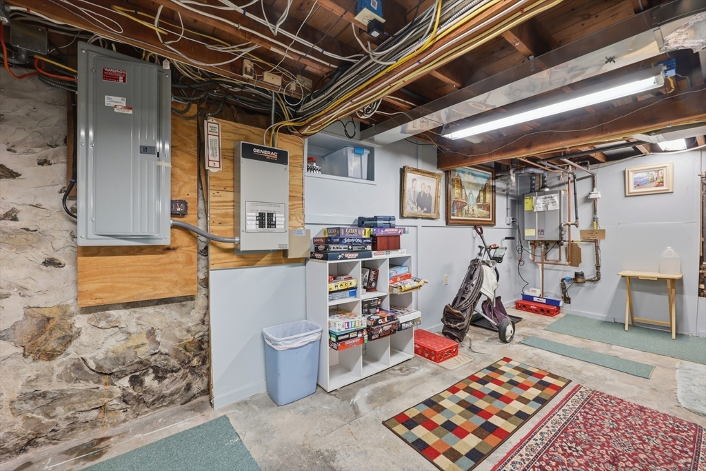 37 Warrenton Road Haverhill, MA 01832 - Photo 24 of 33