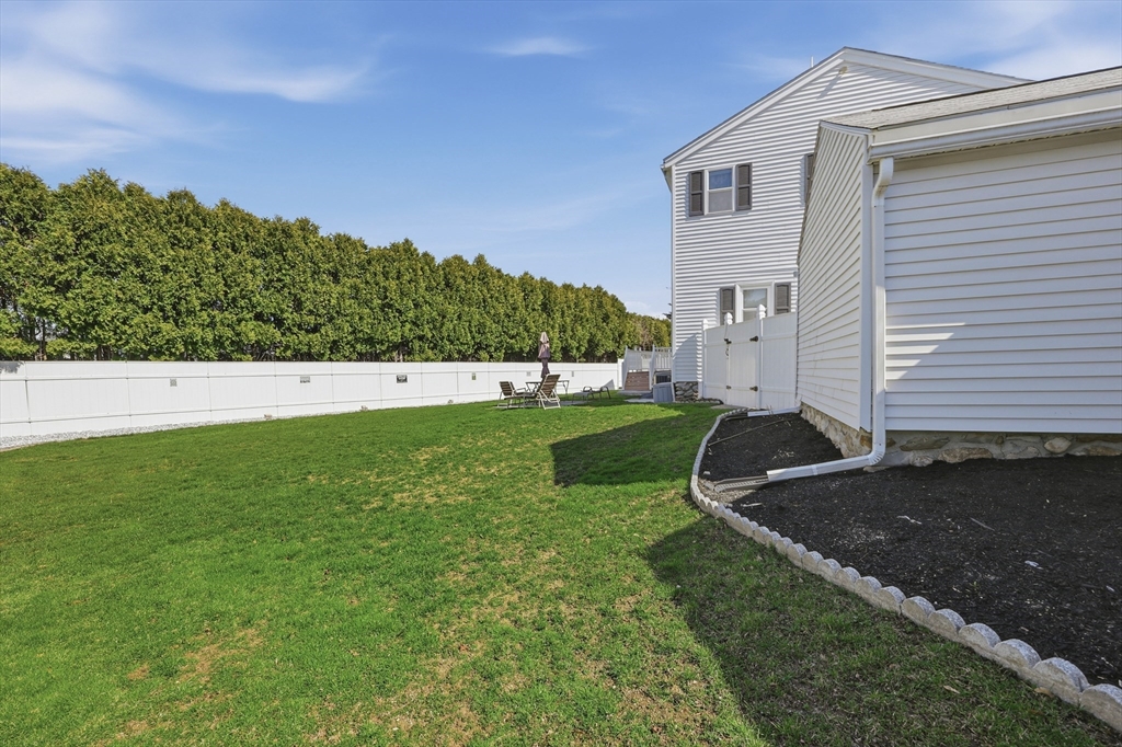 37 Warrenton Road Haverhill, MA 01832 - Photo 25 of 33