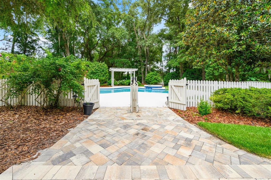 10005 Southwest 48th Place Gainesville, FL 32608 - Photo 55 of 74