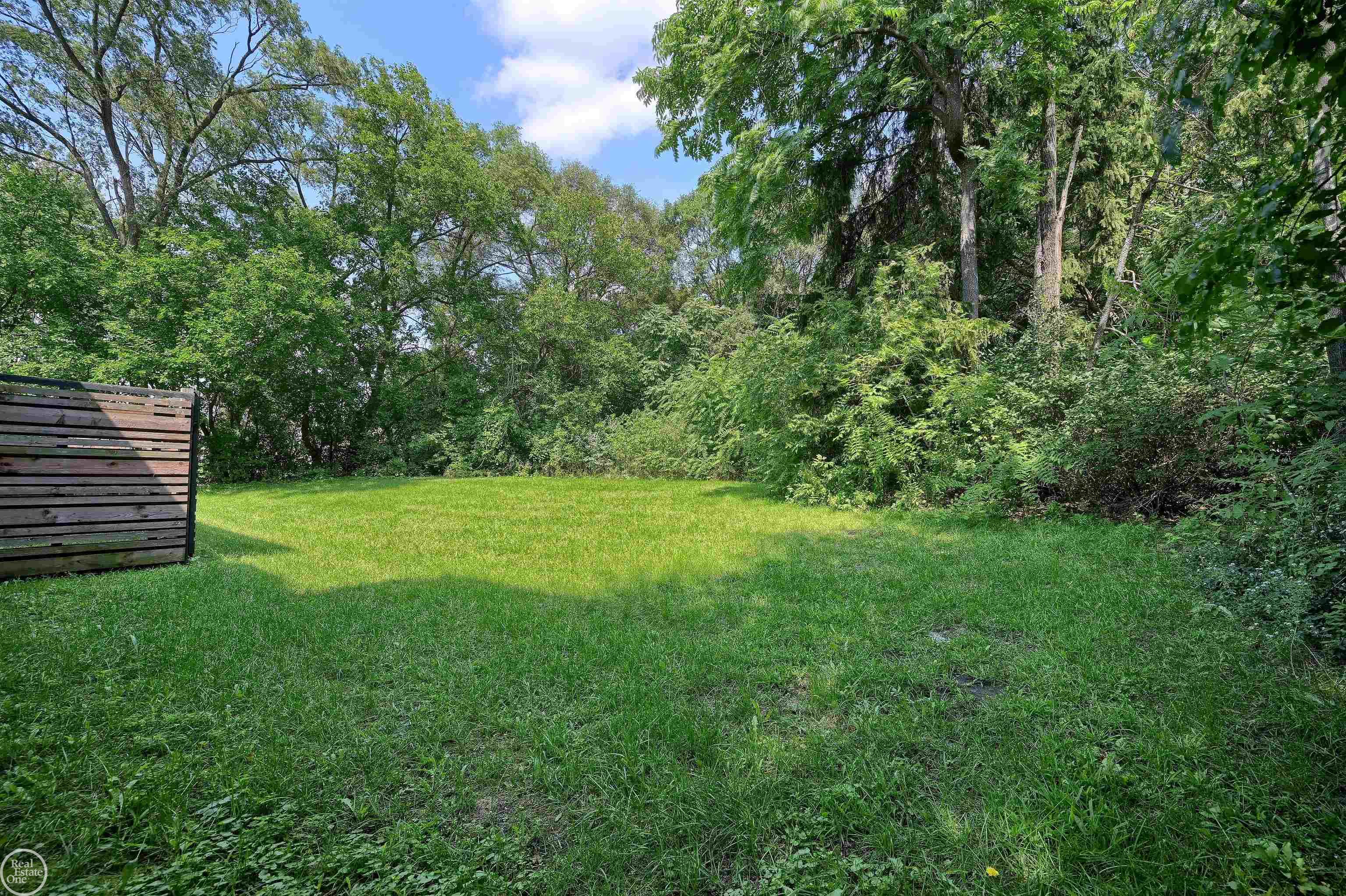 8199 22 Mile Road, Unit RIGHT SIDE ) Utica, MI 48317 - Photo 57 of 59