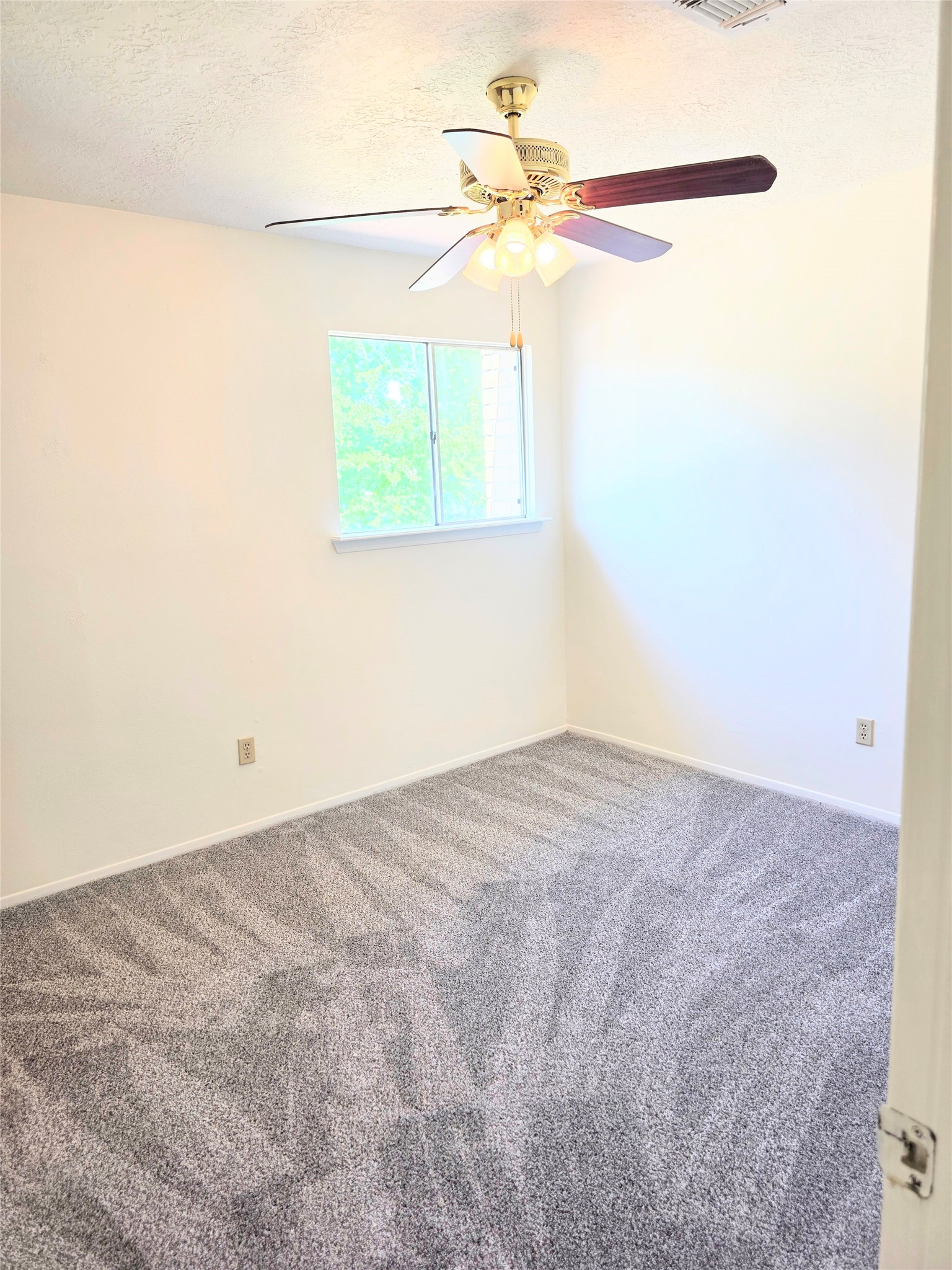 24022 Spring Briar Lane Spring, TX 77373 - Photo 15 of 35 Bedroom 1 with walk in closet