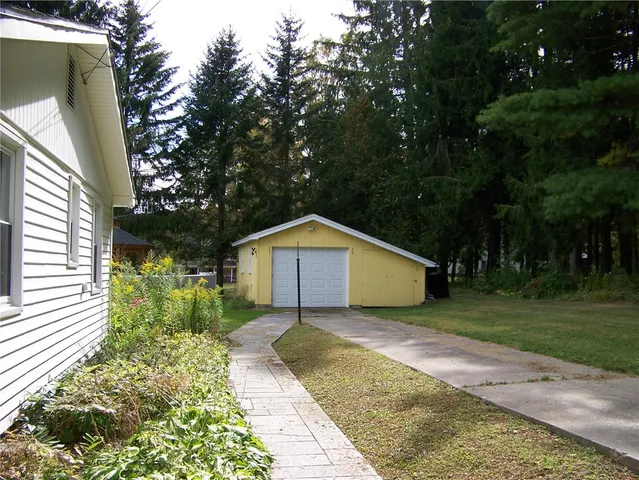 $279,500 | 3 Park Avenue, Harpersfield, NY 12167