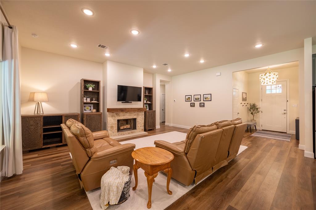 354 Glade Valley Road Azle, TX 76020 - Photo 25 of 38