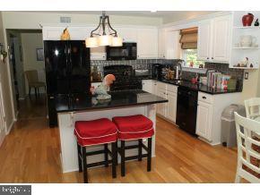 140 Cruise Road Manahawkin, NJ 08050 - Photo 9 of 24