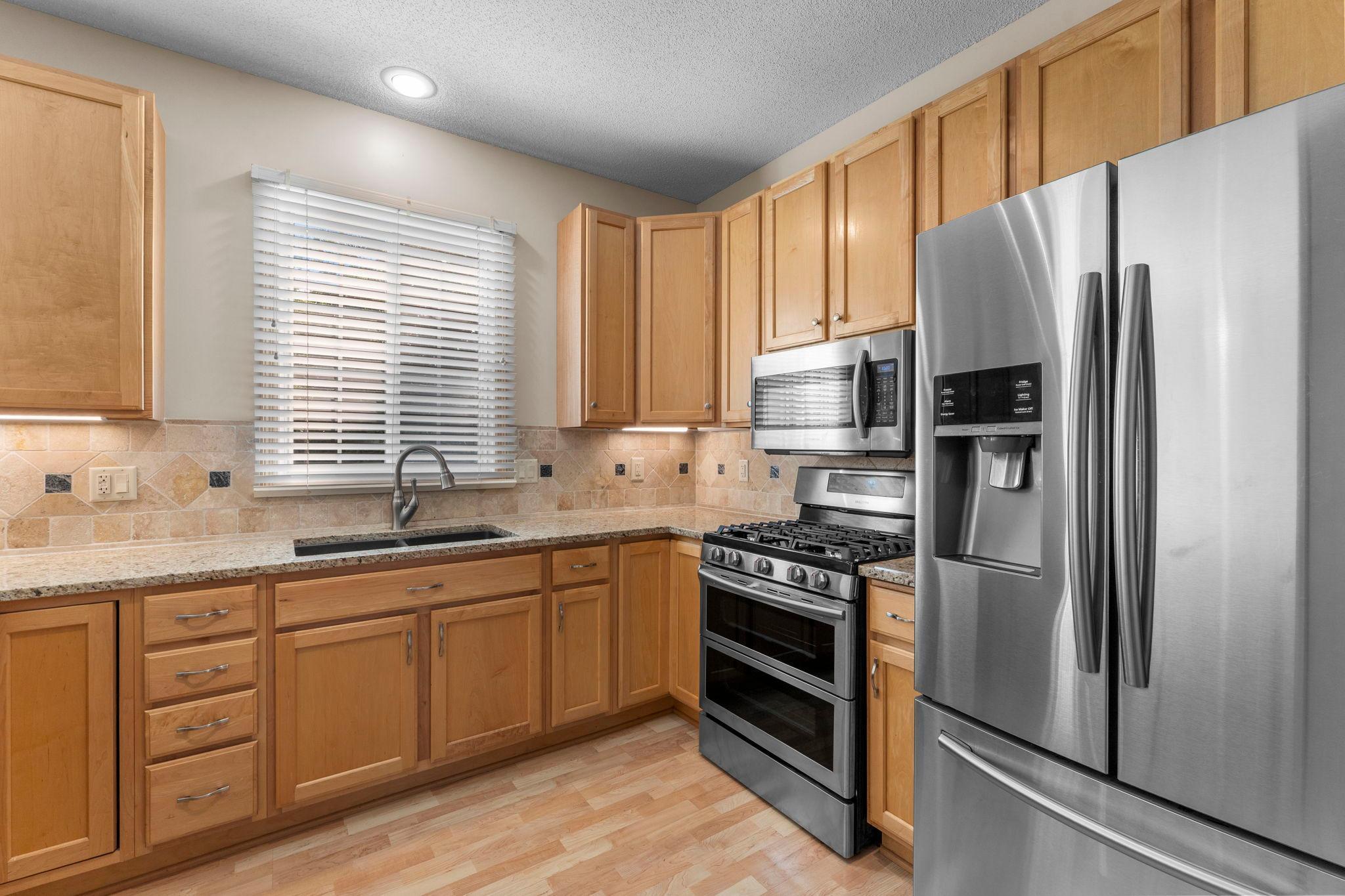 9062 Merrimac Lane North Maple Grove, MN 55311 - Photo 7 of 23