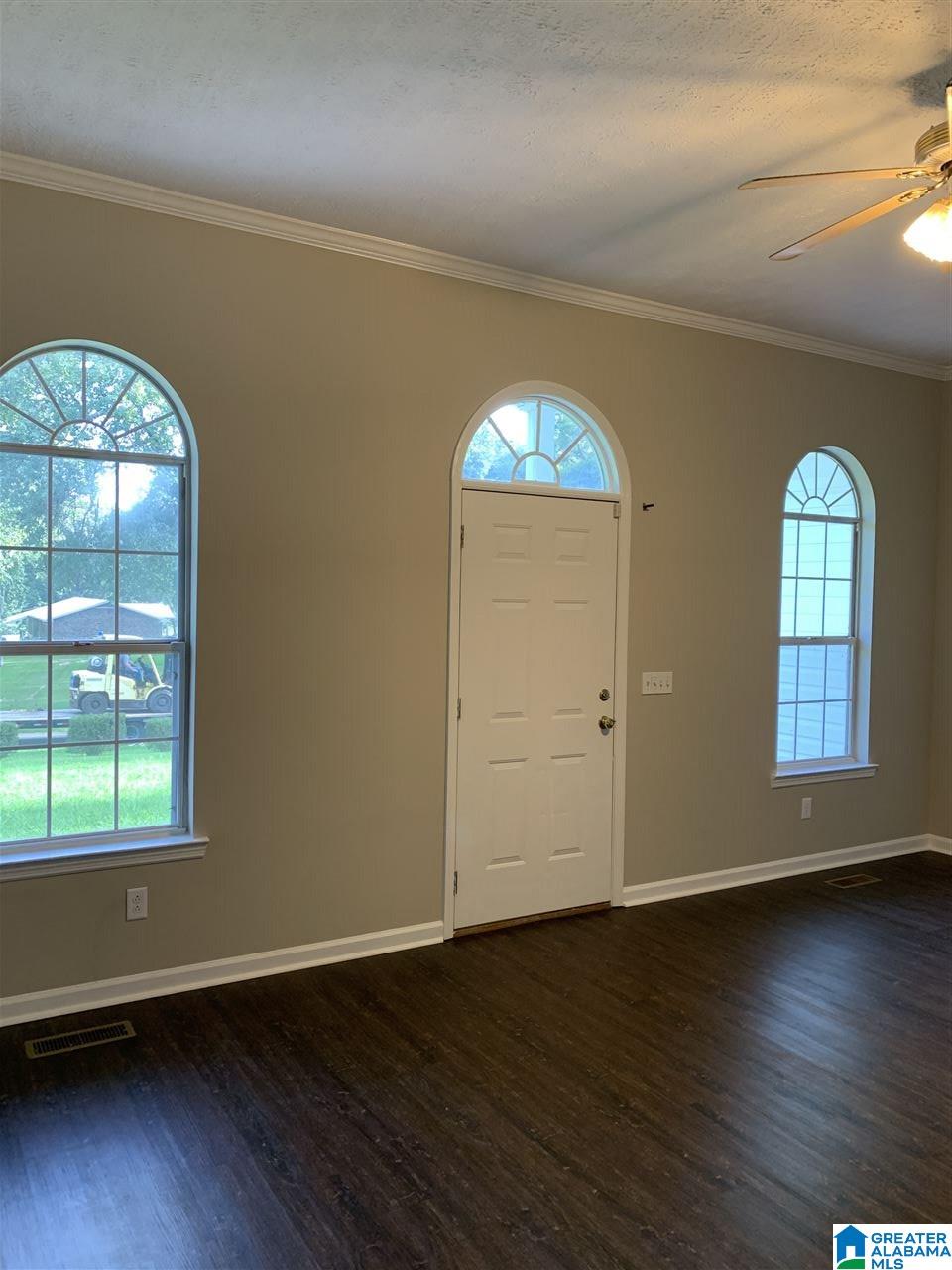 255 County Road 172 Jemison, AL 35085 - Photo 3 of 8