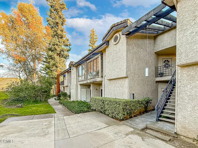 $399,000 | 5738 Skyview Way, Unit F, Agoura Hills, CA 91301