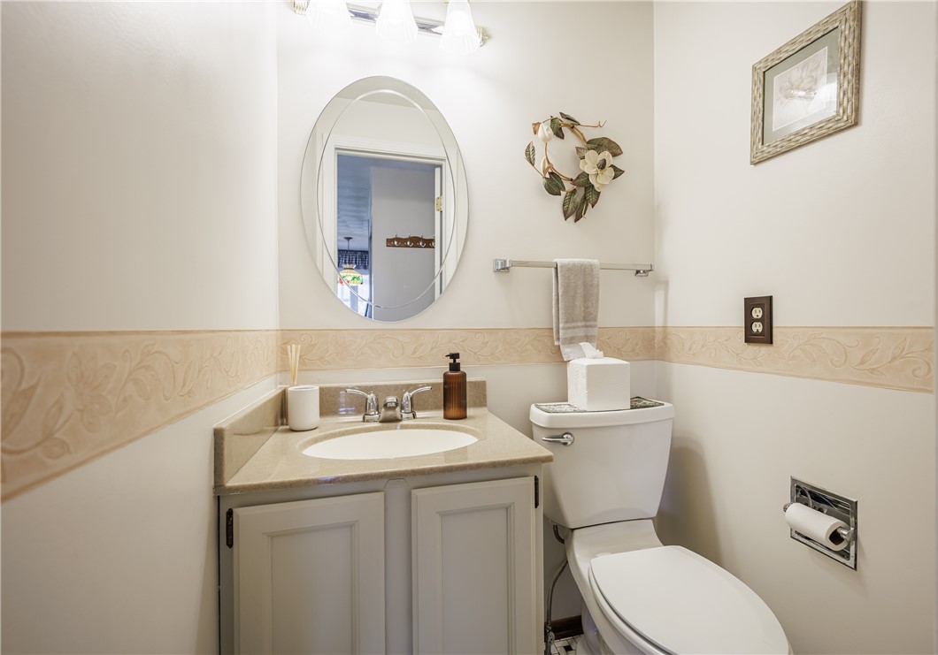 4637 Lake Road Williamson, NY 14589 - Photo 22 of 36