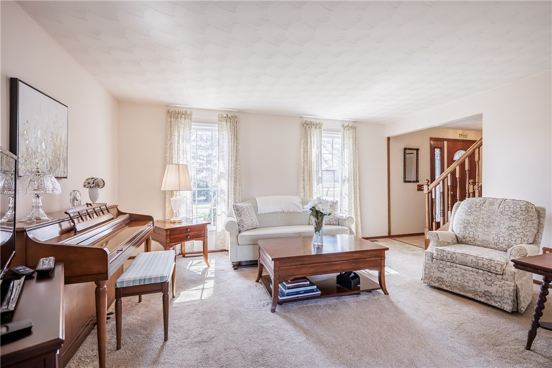 4637 Lake Road Williamson, NY 14589 - Photo 23 of 36