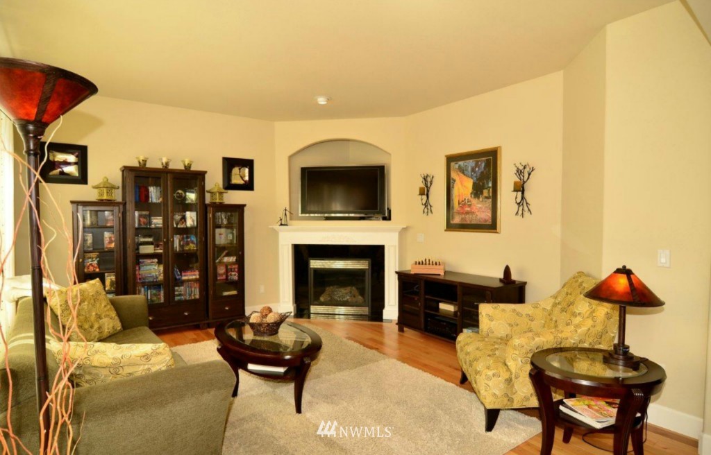6967 Radius Loop Southeast Lacey, WA 98513 - Photo 3 of 15 Gallery Image 3