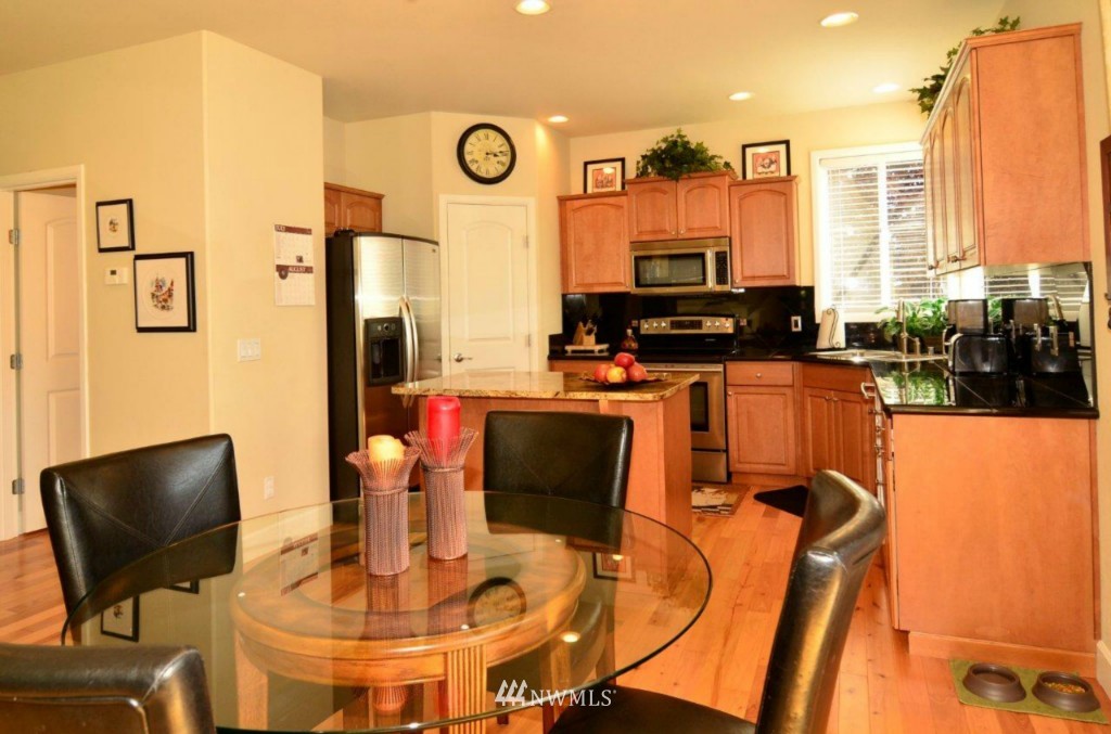 6967 Radius Loop Southeast Lacey, WA 98513 - Photo 4 of 15 Gallery Image 4