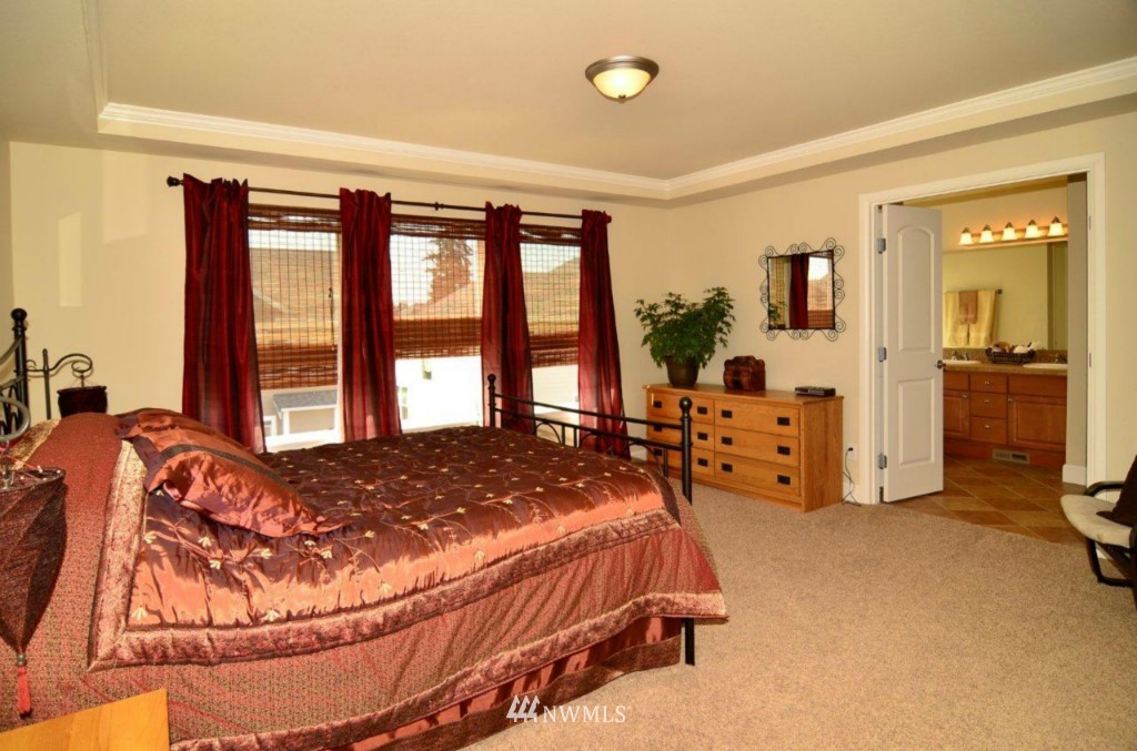 6967 Radius Loop Southeast Lacey, WA 98513 - Photo 8 of 15 Gallery Image 8