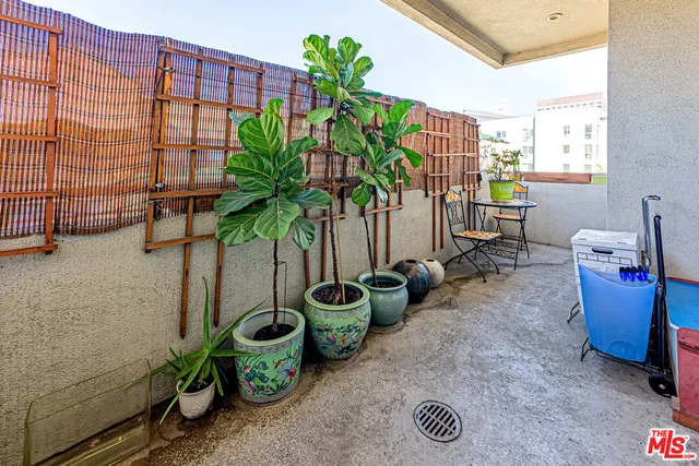 $435,000 | 267 San Pedro Street, Unit 608, Los Angeles, CA 90012