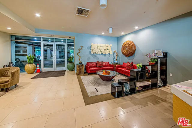 $435,000 | 267 San Pedro Street, Unit 608, Los Angeles, CA 90012