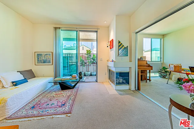 $435,000 | 267 San Pedro Street, Unit 608, Los Angeles, CA 90012
