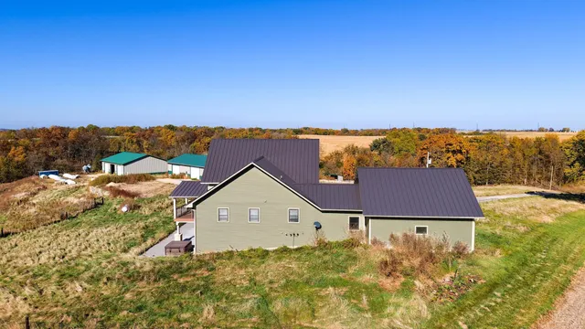$800,000 | 10609 Cadwell Road, Cassville, WI 53806