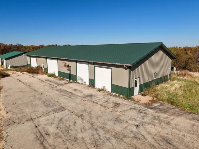 $800,000 | 10609 Cadwell Road, Cassville, WI 53806