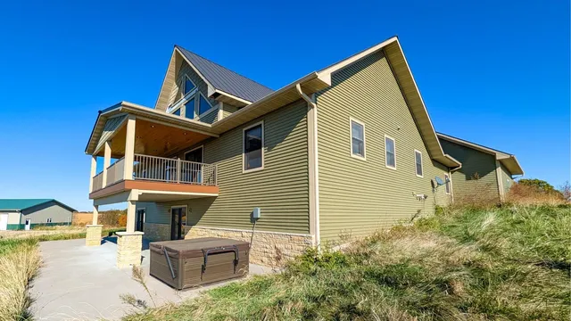 $800,000 | 10609 Cadwell Road, Cassville, WI 53806