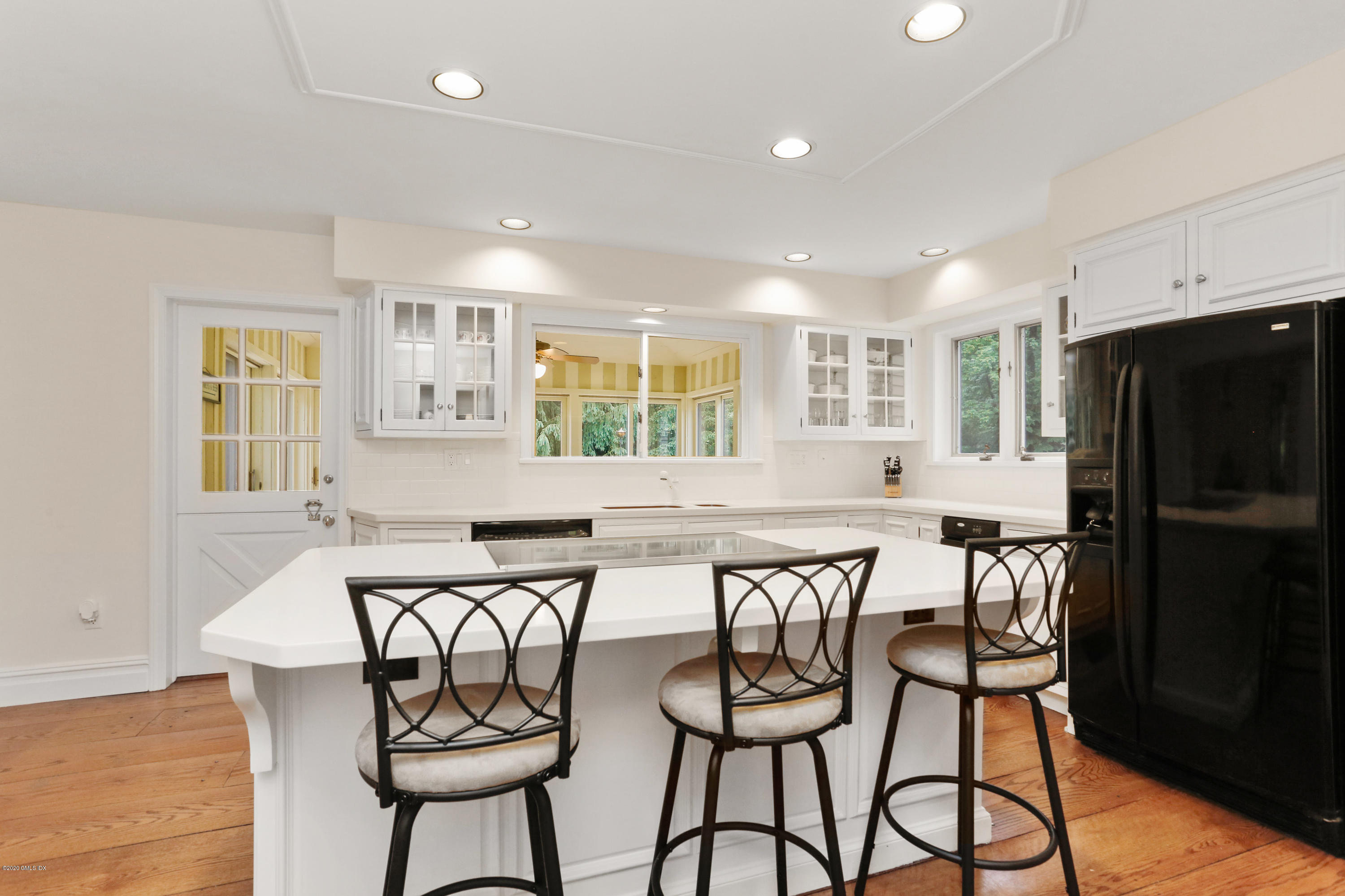 65 Ridgeview Avenue Greenwich, CT 06830 - Photo 12 of 50 a dining room with furniture and window