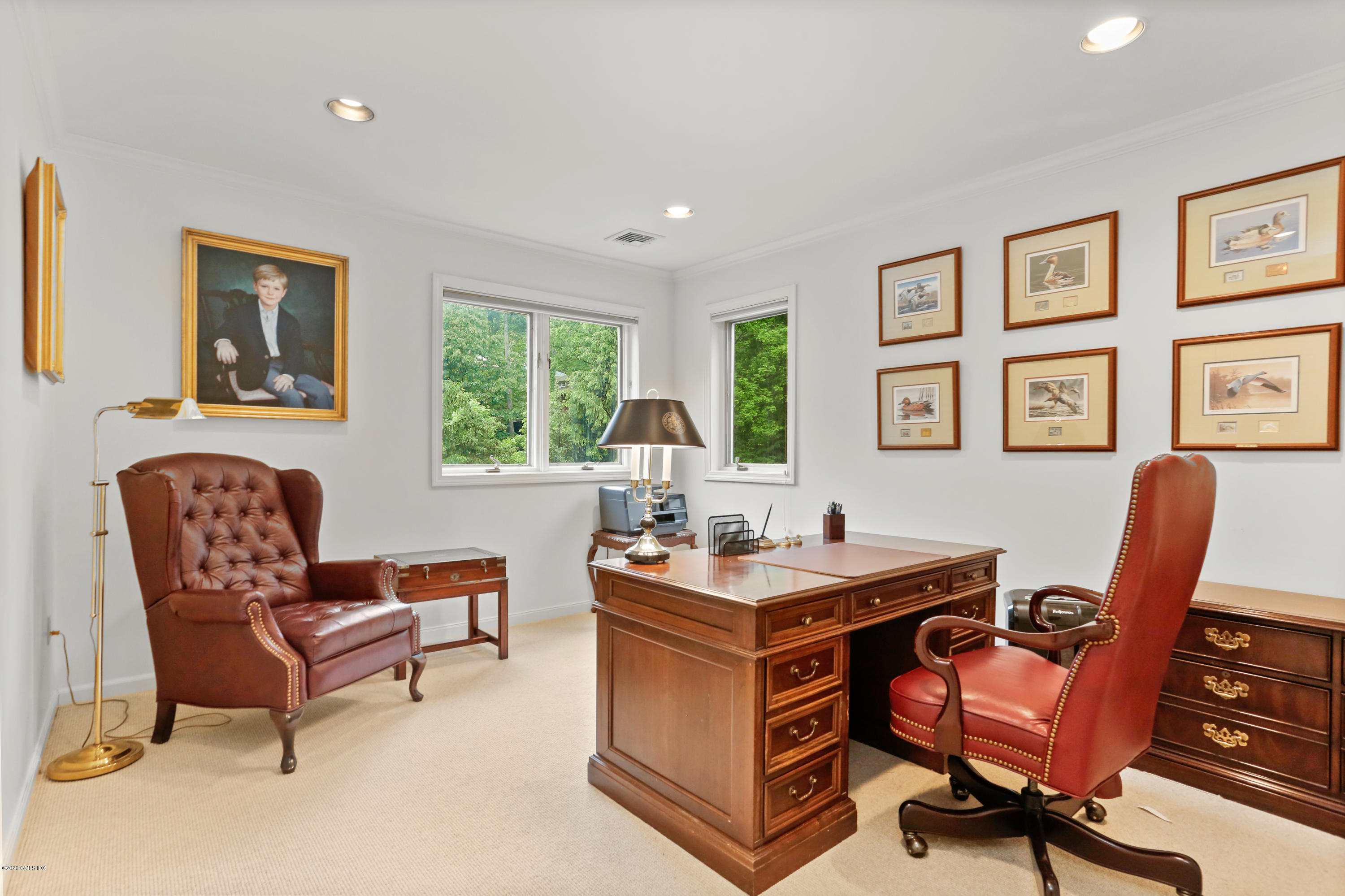 65 Ridgeview Avenue Greenwich, CT 06830 - Photo 24 of 50 a room with furniture and windows