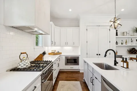 $1,625,000 | 2203 B Hobbs Road, Nashville, TN 37215
